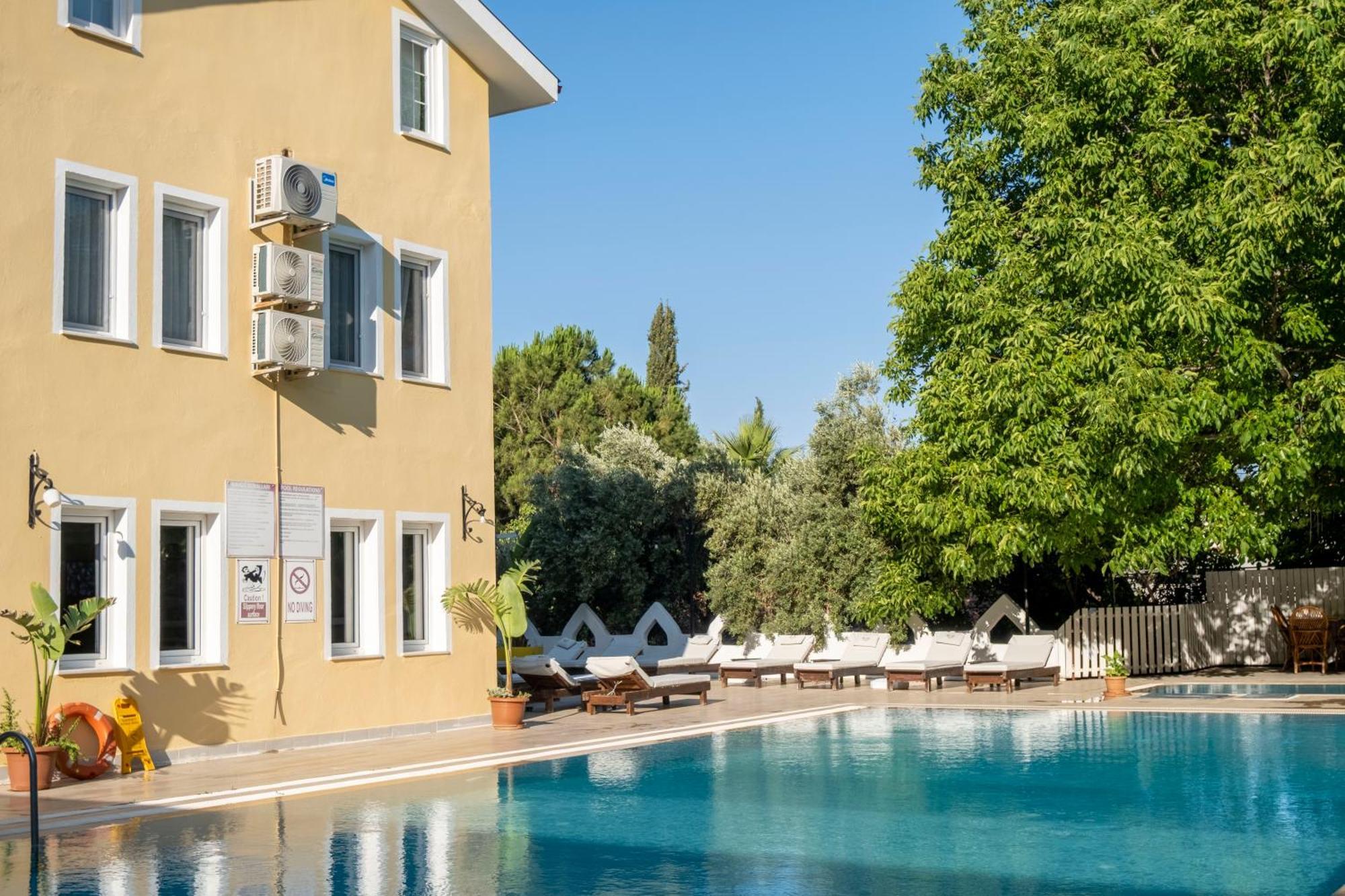 Guenes Boutique - Oludeniz Hotel
